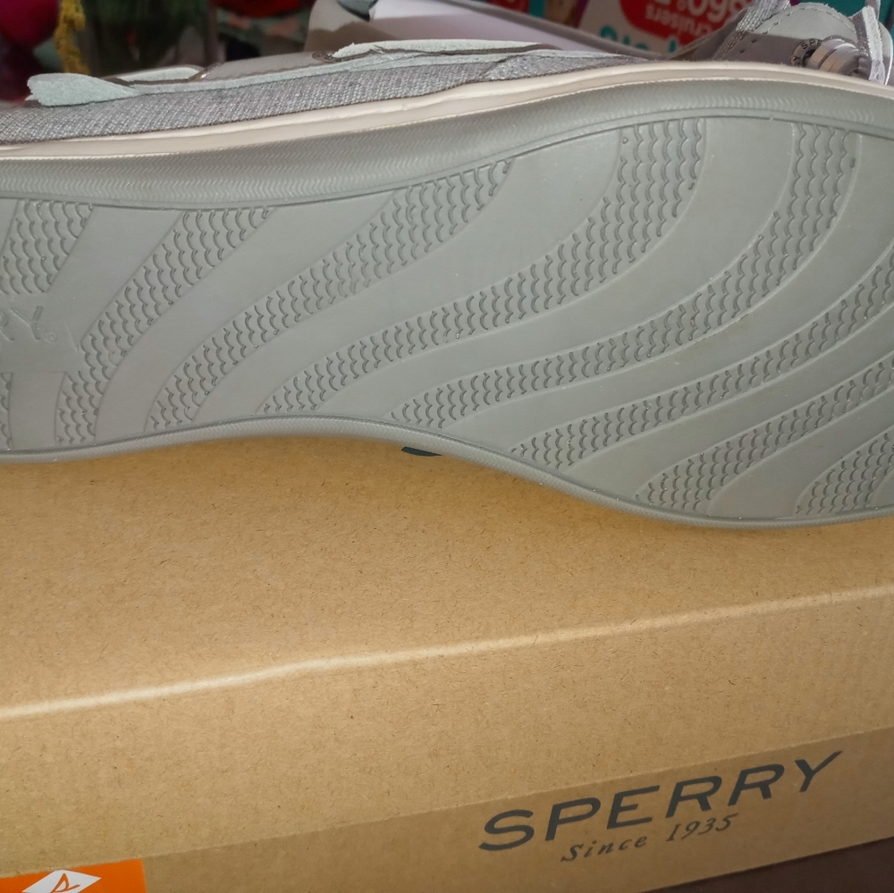 Sperrys - Picture 2 of 3